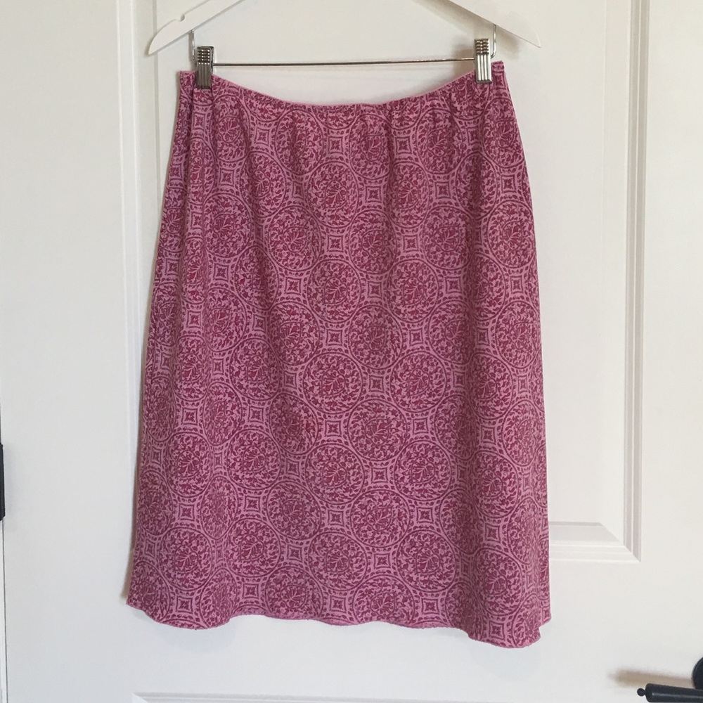 Pretty Lightweight Skirt